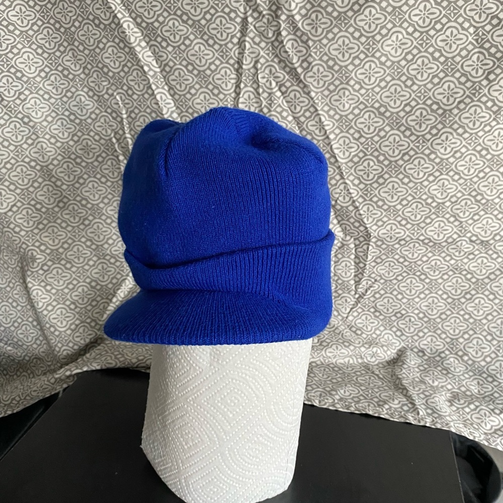 Slouch Brim Beanie Y2K 2000’s